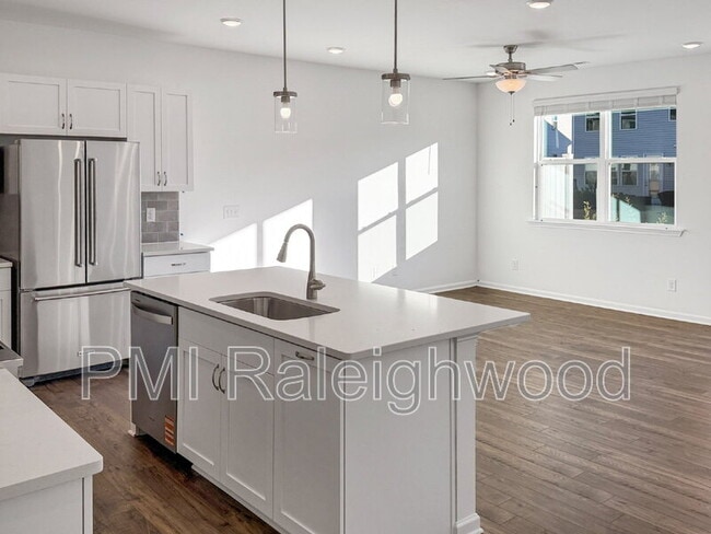 Photo - 135 Siebold St