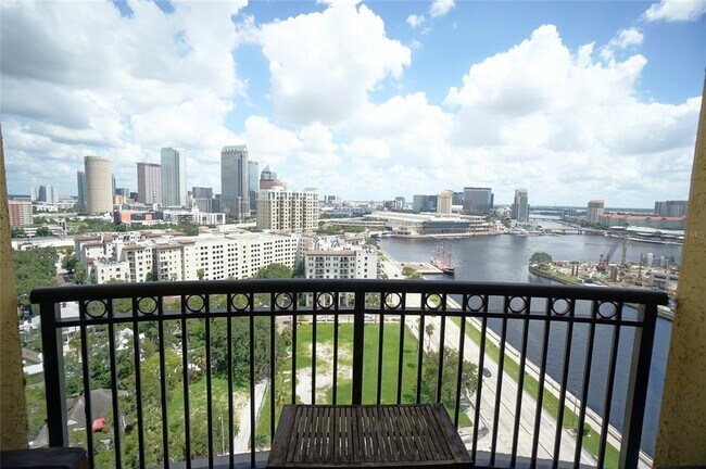 345 Bayshore Blvd Unit 1810