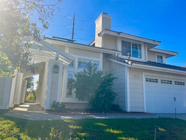 Building Photo - Great Escondido Rental