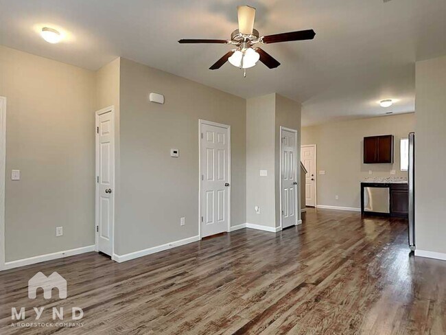 Photo - 803 The Heights Ln