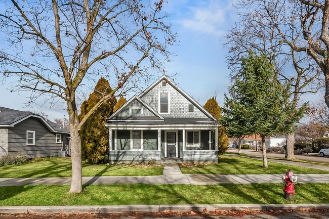 3 Bedroom 1 Bathroom home in the North End - 3 Bedroom 1 Bathroom home in the North End