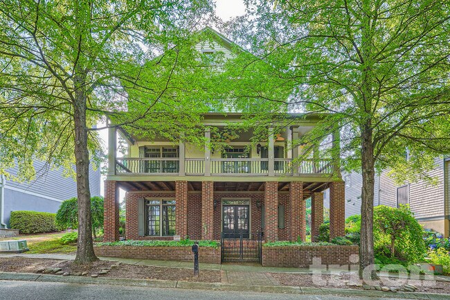 Photo - 1442 Hedgewood Ln NW