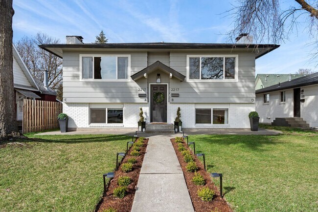 Photo - Savvy 1B/1B Unit B I Near Gonzaga/WSU/EWU ...