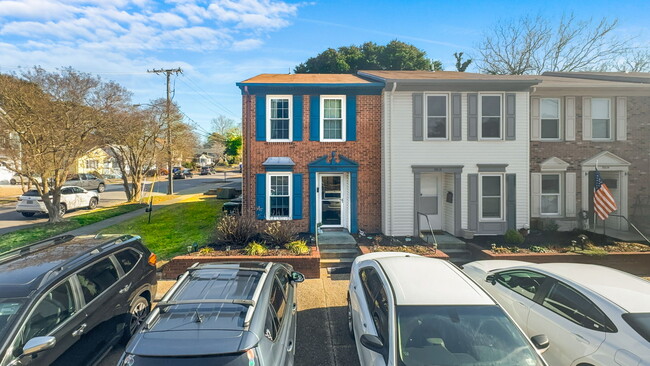 Photo - 9618 Mason Creek Rd Townhome