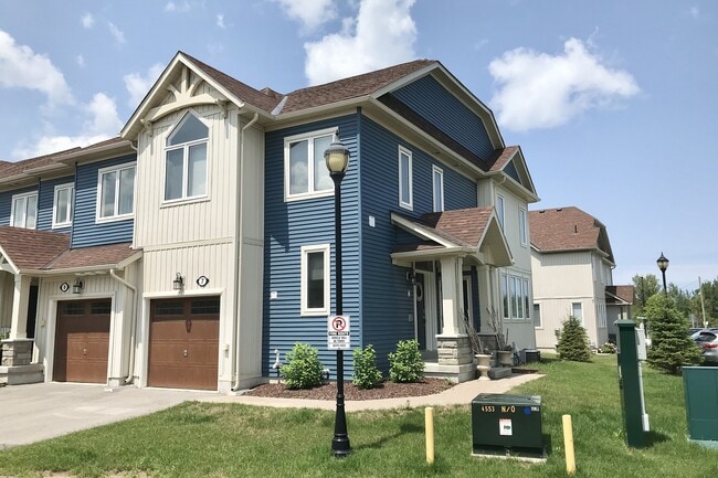 Building Photo - 7 Lett Ave