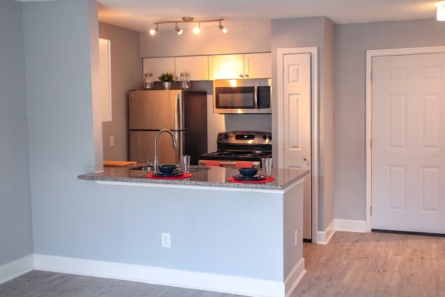 Rollingwood Apartments