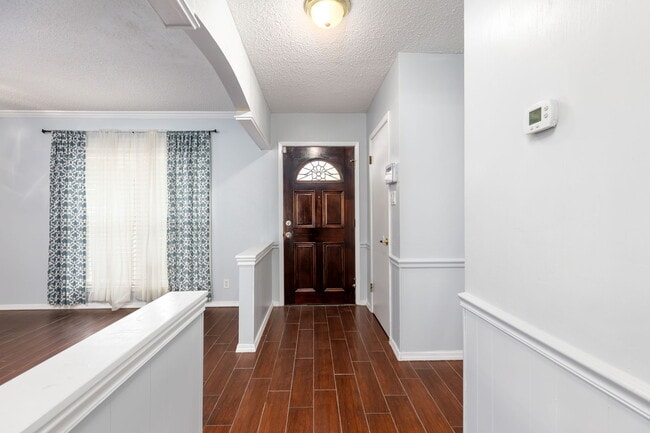 Photo - 10615 Lands Run St