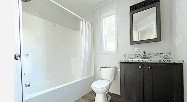 Photo - 17038 Coventry Ln