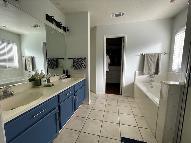 Photo - 14323 Cypress Ridge Dr