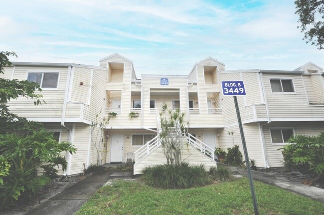 Building Photo - 3449 NW 44th St Unit # 202