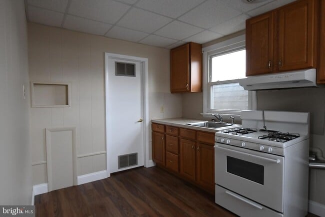 Photo - 52 Chestnut St