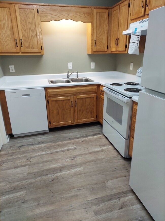Kitchen - 106 Bell St Unit B