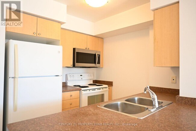 Photo - 60 Heintzman St Unit 215