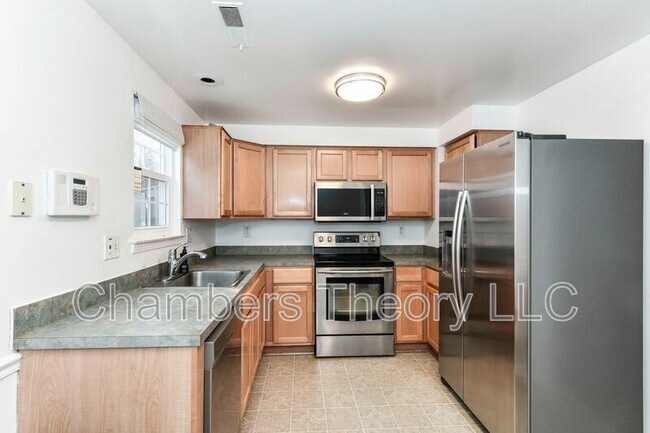 Photo - 60 Benton Ct