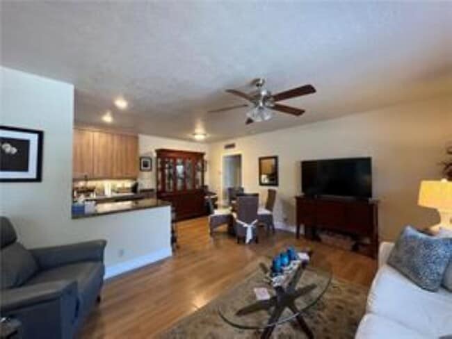 Photo - 1423 Holly Heights Dr Unidad 7