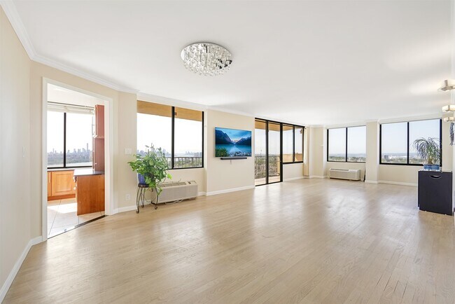 Photo - 200 Winston Dr Unit 2019