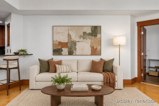 Photo - 60 Monroe Center NW Unit 8D