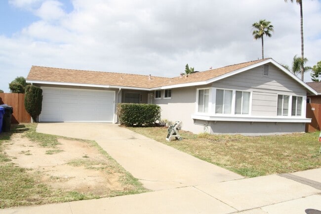 Building Photo - 3 Bedroom House in Clairmont - Complete Remodel