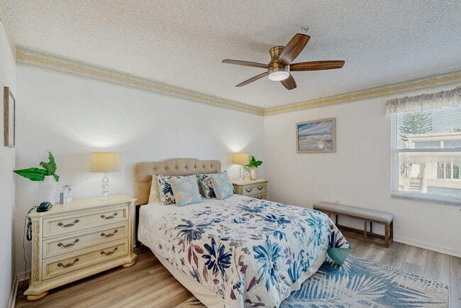 Photo - 3607 E Bay Dr Unidad SI ID1591478P