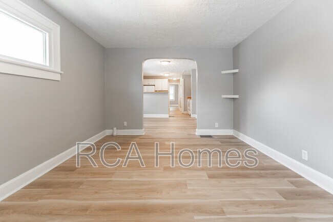 Photo - 1425 N Olney St