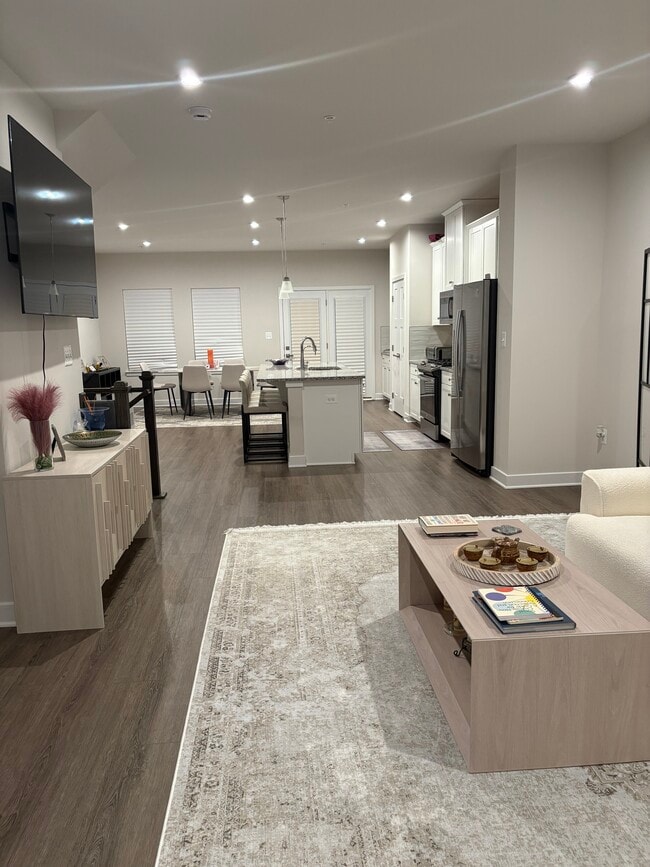 Building Photo - 16573 Fife Way