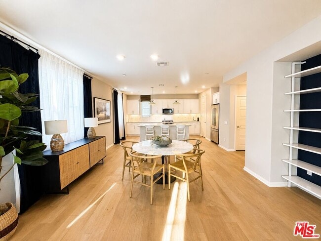 Photo - 751 Daniel Freeman Cir
