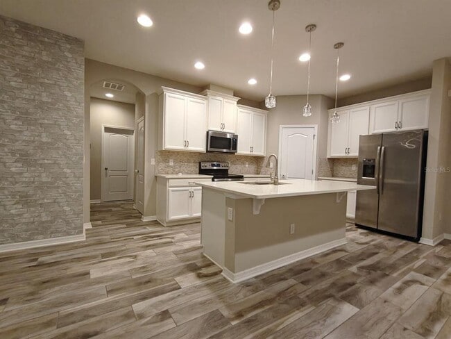 Photo - 4875 Sweet Blossom Cv