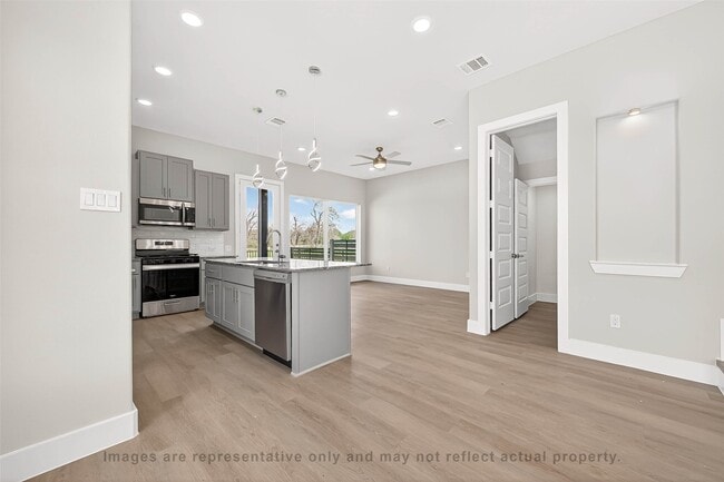 Photo - 10719 Mason Rd Unit 3