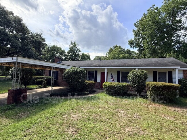 Building Photo - 4650 Rosewood Dr