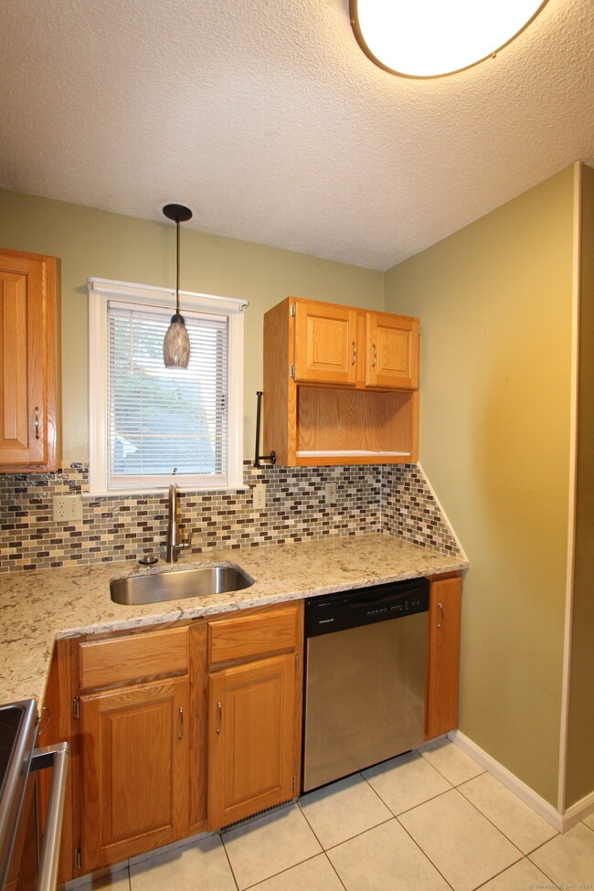 Photo - 44 Rosemary Ln Unit 44