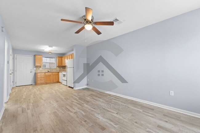 Photo - 2022 Erbach St