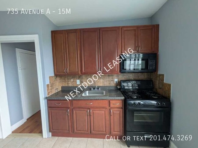 Building Photo - 735 Avenue A Unit 15M