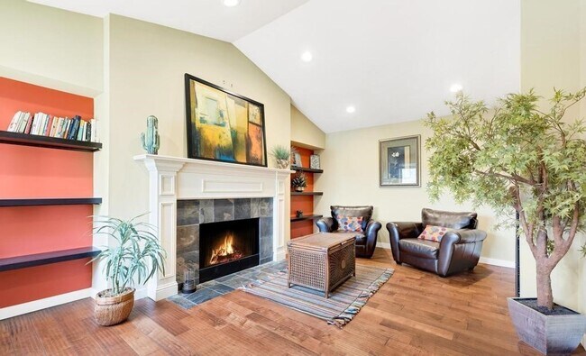 Photo - Luxurious, Bright and Meticulously Maintained 2 Bed and 2 Bath Condo