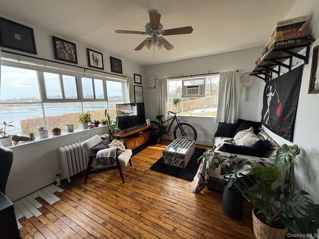 Photo - 293 W Shore Rd Unit 1