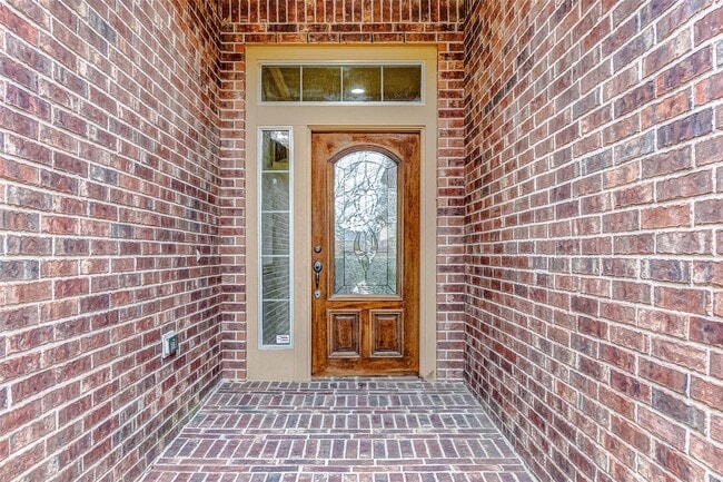 Photo - 27923 Silverstream Ct