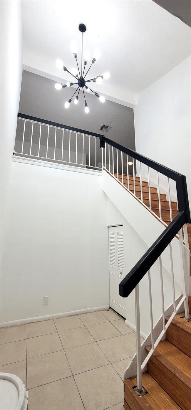 Photo - 5814 NW 21st St