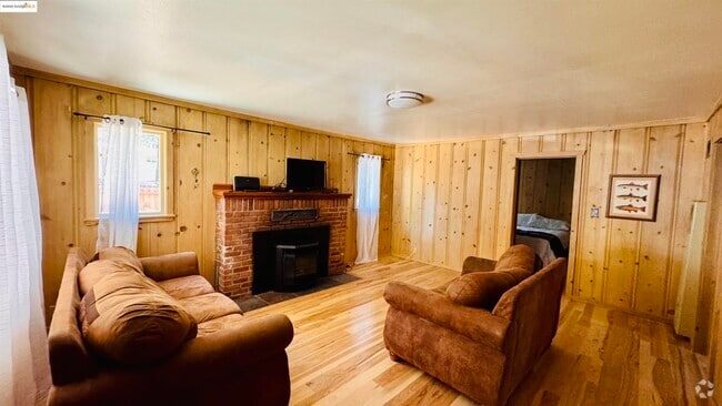 Building Photo - 8368 Rainbow Ave Rental