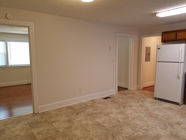 Kitchen to family room view. - 115 N Warren St