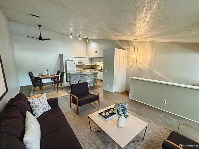 Photo - 19536 Northridge Dr