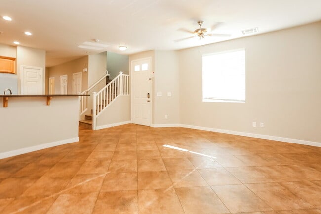 Photo - 7941 Violet Dawn St