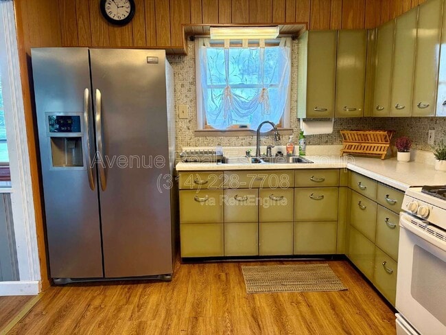 Photo - 608 Connie Ln