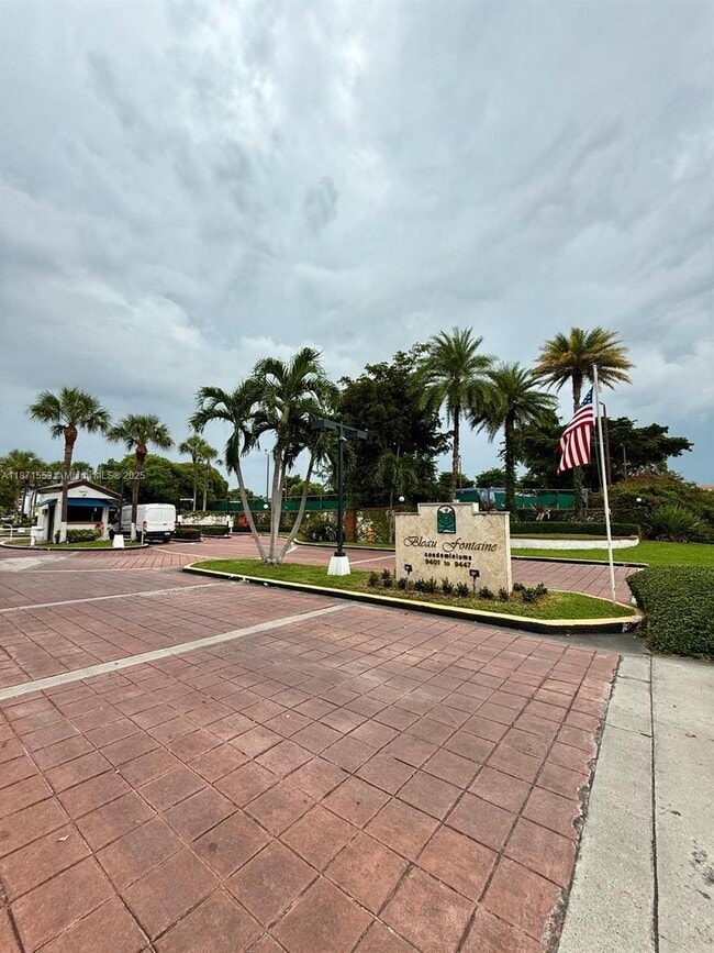 Building Photo - 9419 Fontainebleau Blvd Unit 212 Rental