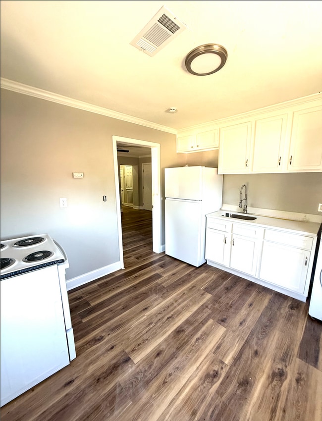 Photo - Grove St Unit D