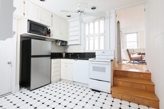 Photo - 296 Marlborough St Unit 7