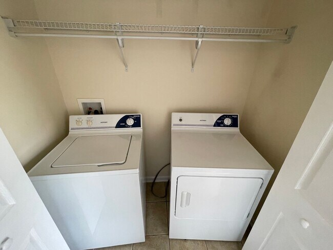 Photo - Courtyard Way Subdivision -END UNIT!