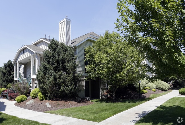 Rembrandt Park Apartments