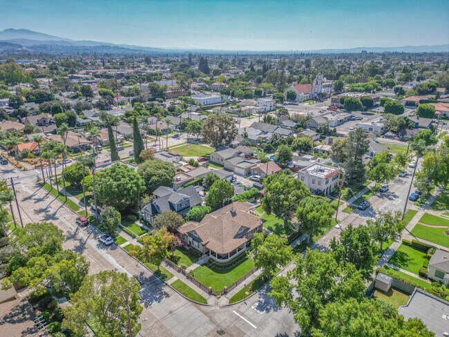 Photo - Old Towne Classic