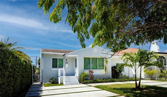 Photo - 1950 SW 13th St