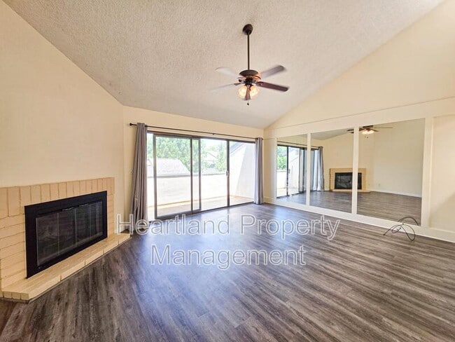 Photo - 2135 E Valley Pkwy Unit #75