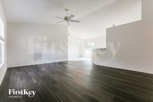 Photo - 11092 Vanessa Ave